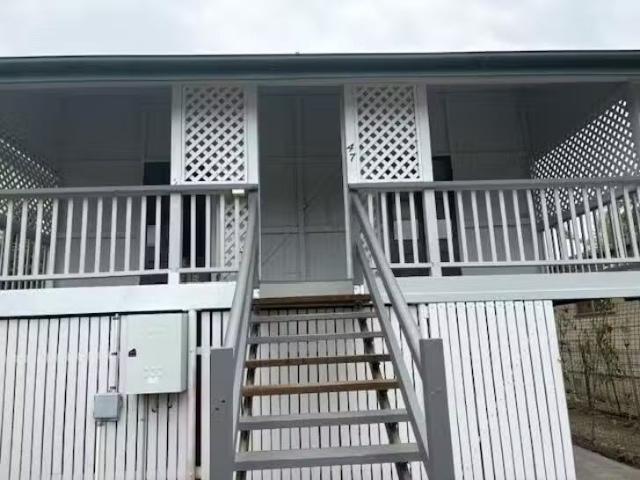 Cozy 3 BR 47 Grove Street, Parramatta Park, QLD 4870
