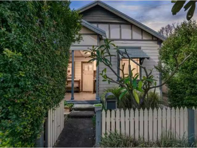 New 3 BR 47 Smith Street, Mayfield East House for rent Listed.