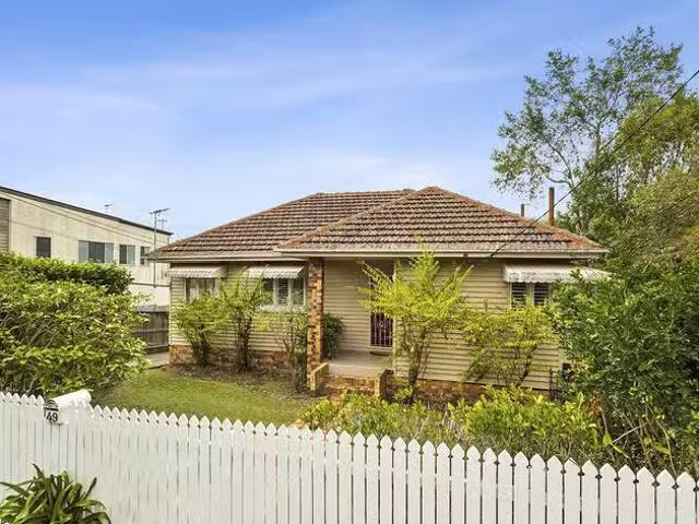 Just in! 3 BR 49 Mott Street, Gaythorne, QLD 4051