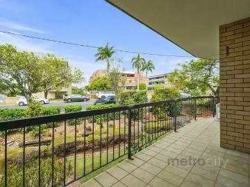 Nice 3 BR 5/56 Kirkland Avenue, Coorparoo, QLD 4151