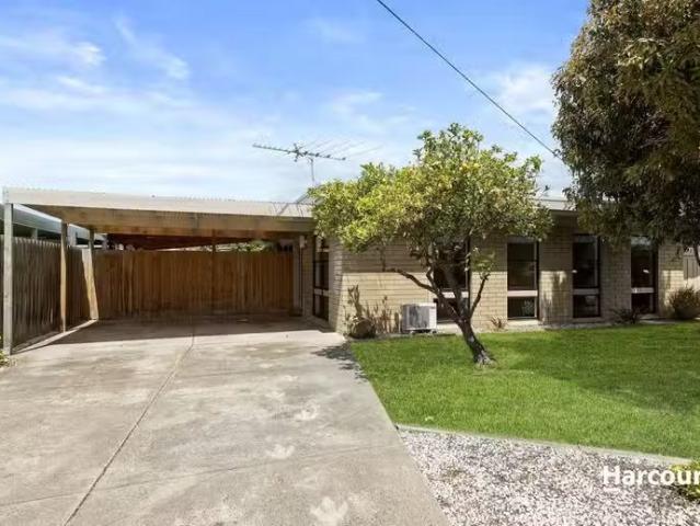Deal! 3 BR 55 Wolseley Grove, Bell Post Hill, VIC 3215 House.