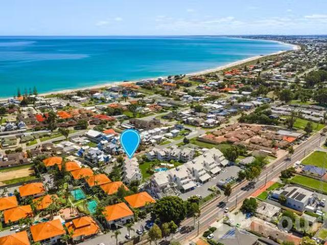 Nice 3 BR 59/132 140 Mandurah Terrace, MANDURAH, WA 6210 Hou.