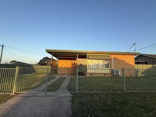 New 3 BR 5 Bristol Street, Woodberry, NSW 2322