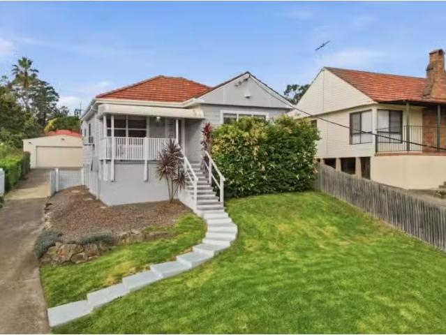 Rental! 3 BR 5 Parkhill Parade, Waratah West House for rent L.