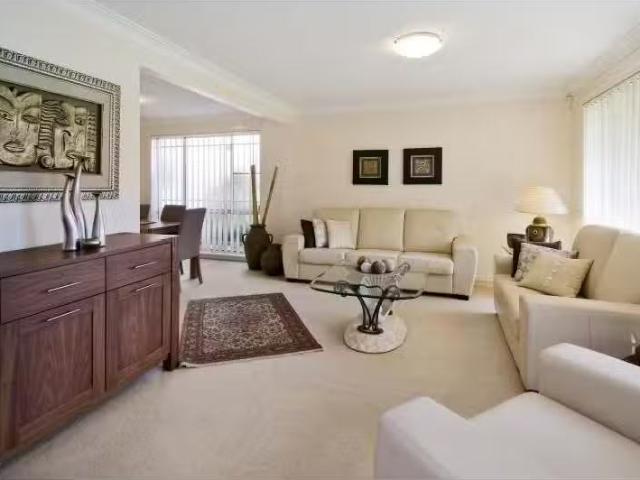 Cheap 3 BR 6/1 5 Nicholas Avenue, FORESTVILLE House for rent.