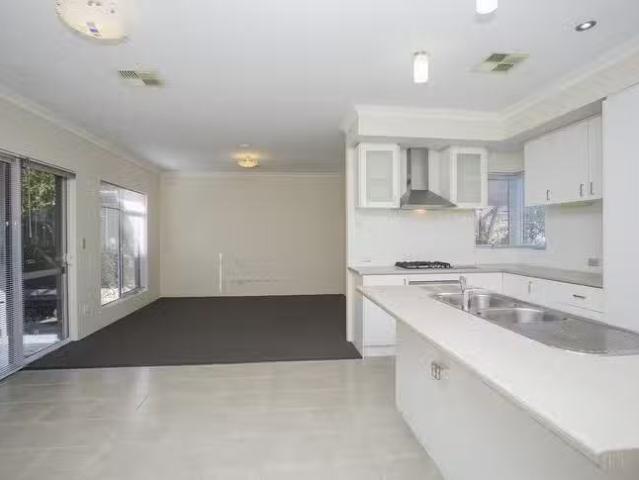 Deal! 3 BR 67C Kelvin Street, Maylands, WA 6051