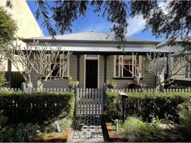 Deal! 3 BR 68 Lawson Street, Hamilton House for rent Listed b.