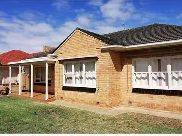 Charming 3 BR 6 Dillon Avenue, Flinders Park, SA 5025