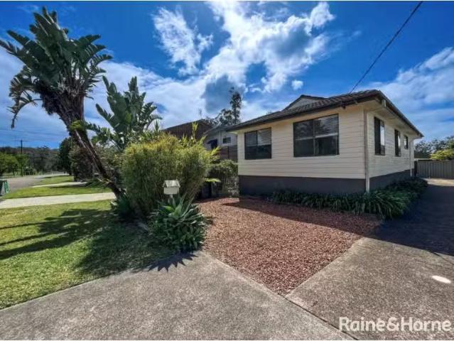 Nice 3 BR 74 Kalang Road, DORA CREEK House for rent Listed by.