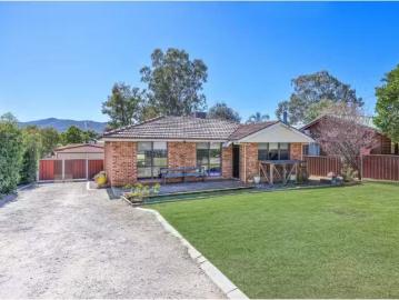 Nice 3 BR 77 Calala Lane, Tamworth House for rent Listed by T.