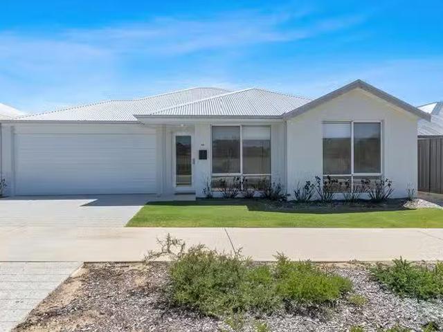 Cozy 3 BR 82 Solis Boulevard, Baldivis, WA 6171