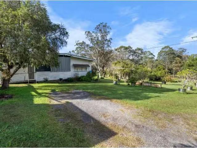 Nice 3 BR 85 Richardson Road, RAYMOND TERRACE House for rent.