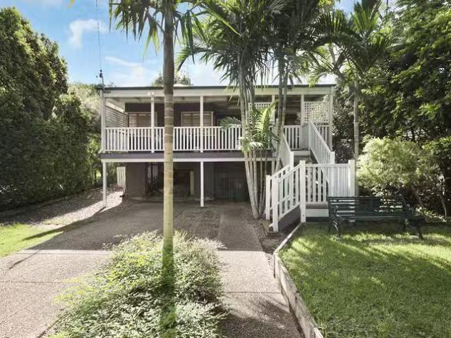 Deal! 3 BR 88 Lizzie Street, Bardon, QLD 4065