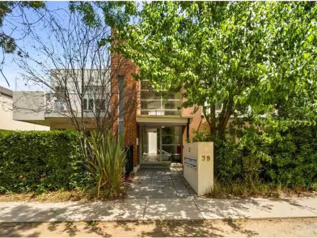 Rental! 3 BR 9/39 Moore Street, Turner Apartment for rent Lis.