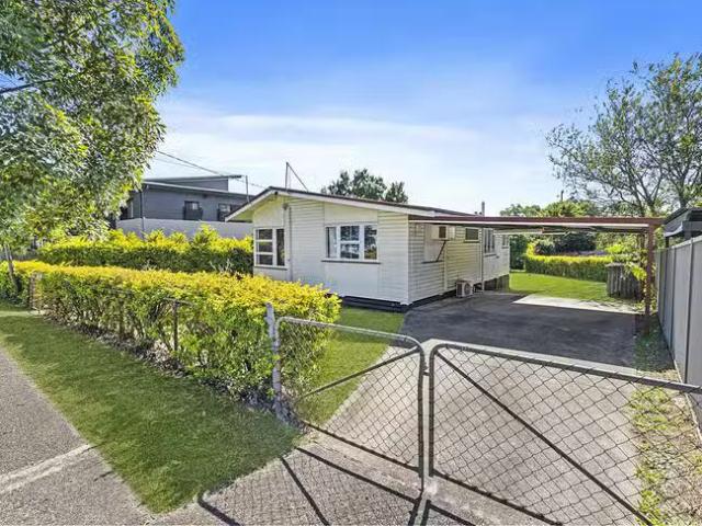 Cozy 3 BR 9 Annear Street, Acacia Ridge, QLD 4110