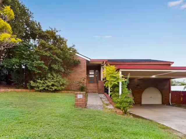 Nice 3 BR 9 Glencloy Street, FERNY GROVE, QLD 4055 House for.