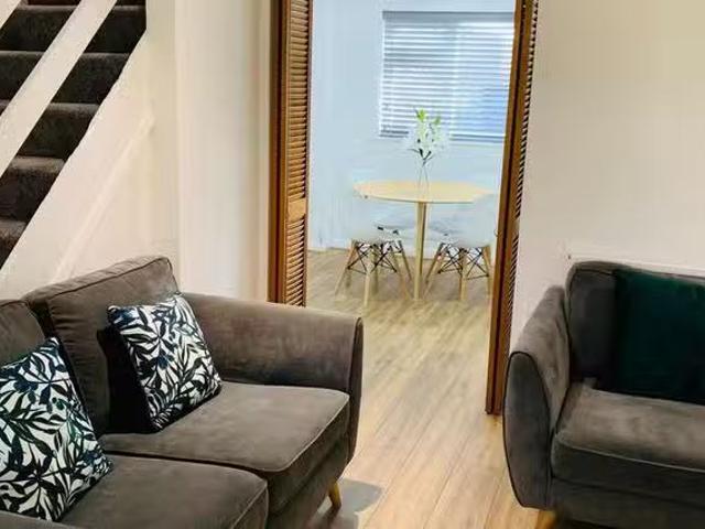 Just in! 3 BR Buttermer Close