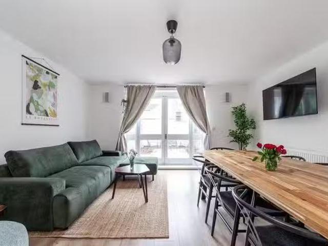 Just in! 3 BR Hughan Road