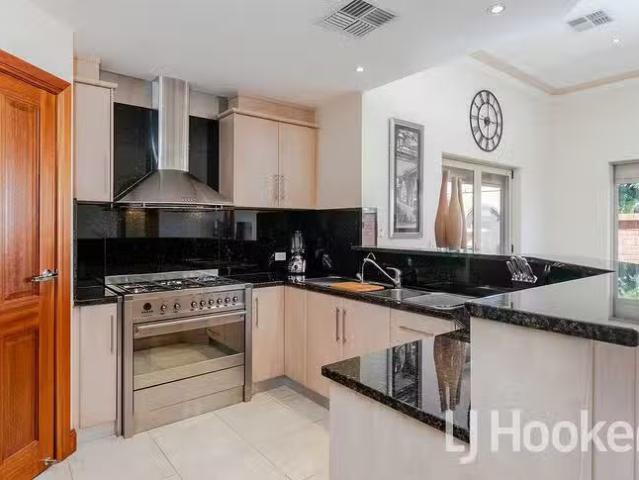 Just in! 3 Grange Court, Findon, SA 5023