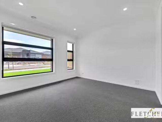 Unique 3 Drum Street, Mambourin VIC 3024 House For Lease