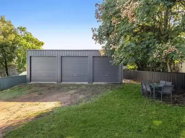 Nice 3 Kelfield Street, North Toowoomba, QLD 4350