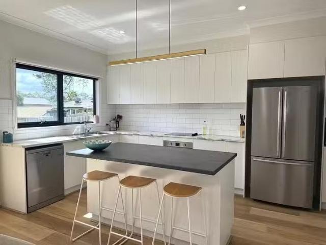 Just in! 3 Helena Road, Lilydale, VIC 3140