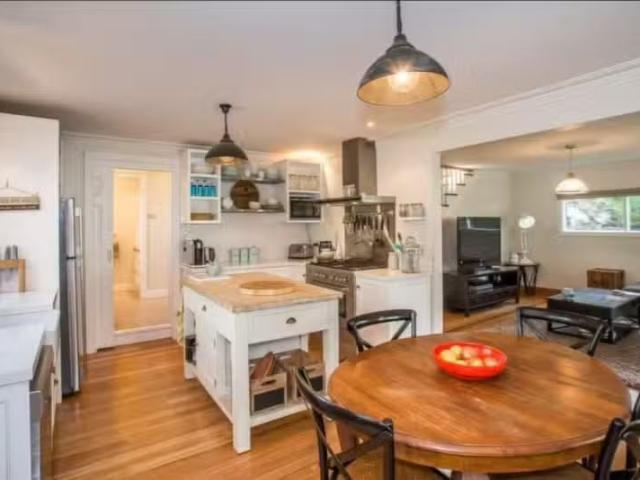 Deal! 3 Hughes St, Upwey VIC 3158 House For Lease