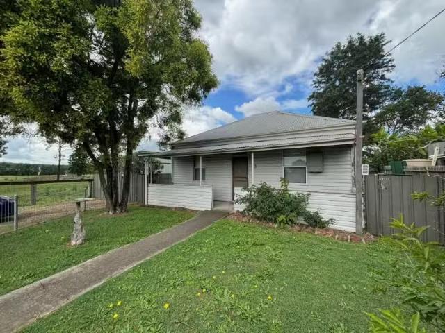 Nice 3 John Rose Ave, Branxton House for rent Listed by Emmie.