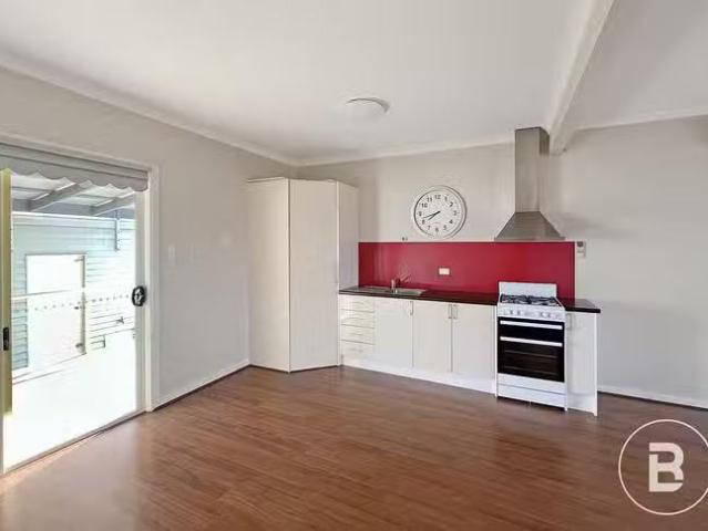 Cheap 3 Neylan Street, Ararat, VIC 3377