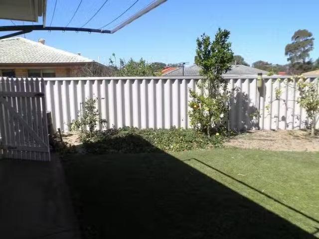 Charming 3 Shirreff Close, Australind, WA 6233