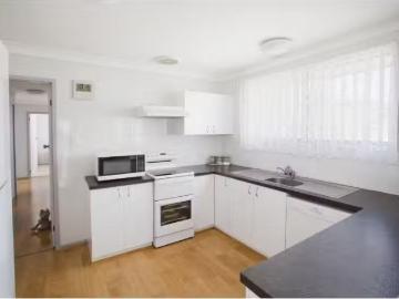 New 3 Roe Street, MOSS VALE House for rent Listed by Adelaide.