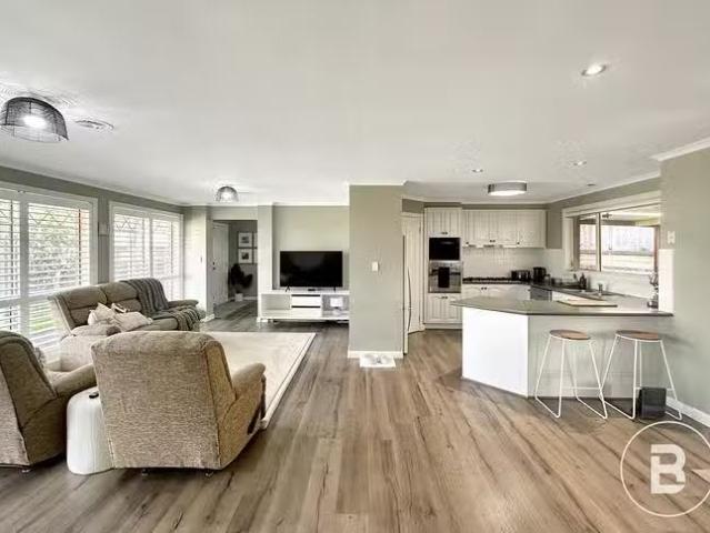 Cheap 3 Urquhart Court, Darley, VIC 3340
