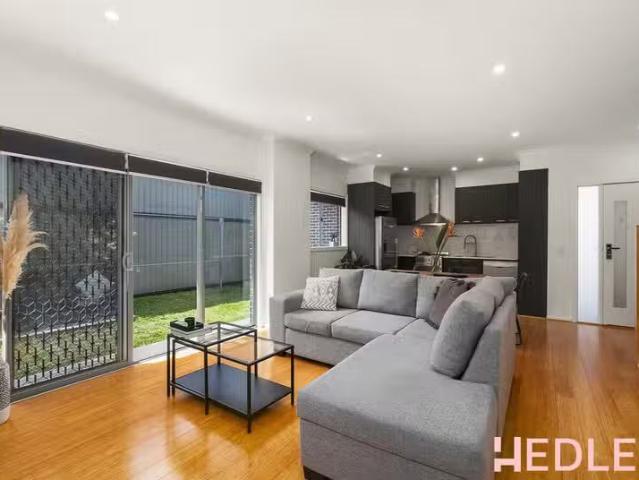 Cheap 4/41 Hillside Grove, Airport West VIC 3042