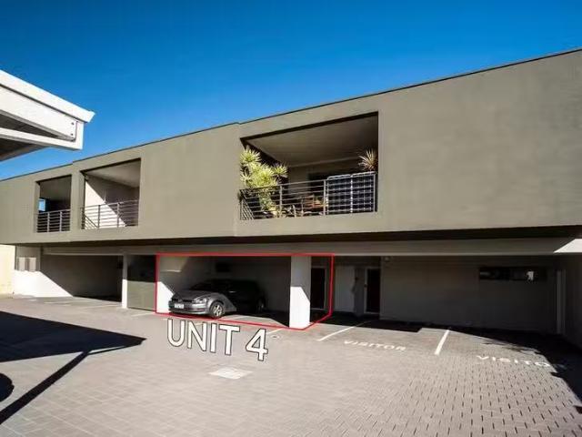 Deal! 4/429 Flinders Street, Nollamara, WA 6061