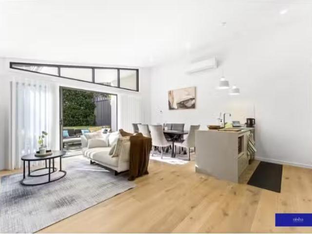 Just in! 4/48 Beath Crescent, KAHIBAH Townhouse for rent List.