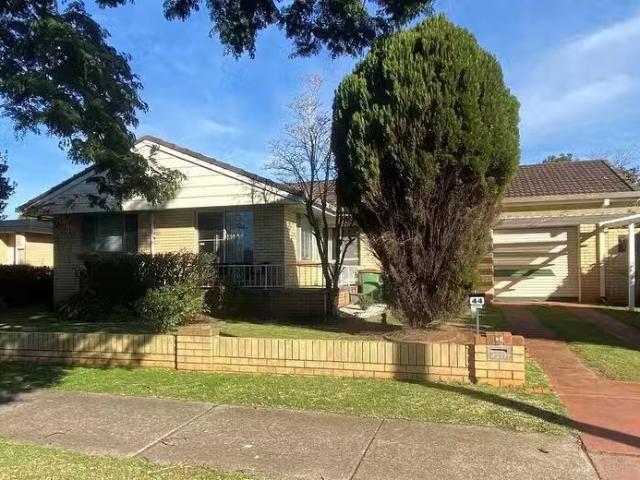 Cheap 44 Eiser Street, Harristown, QLD 4350
