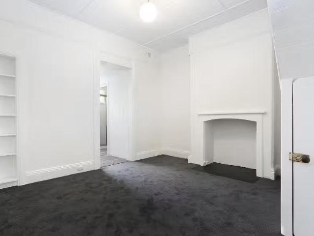 Nice 44 Lilyfield Road, Rozelle House for rent Listed by Joel.