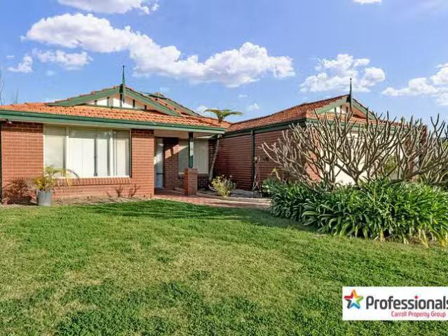 Just in! 45 Combewood Loop, Carramar, WA 6031