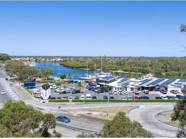Deal! 4/66 Phillips Lane, Tweed Heads Apartment for rent List.