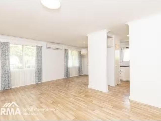 Just in! 46 Asteroid Way, Carlisle, WA 6101