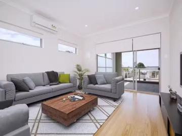 Just in! 4/6 Hartog Street, Innaloo, WA 6018
