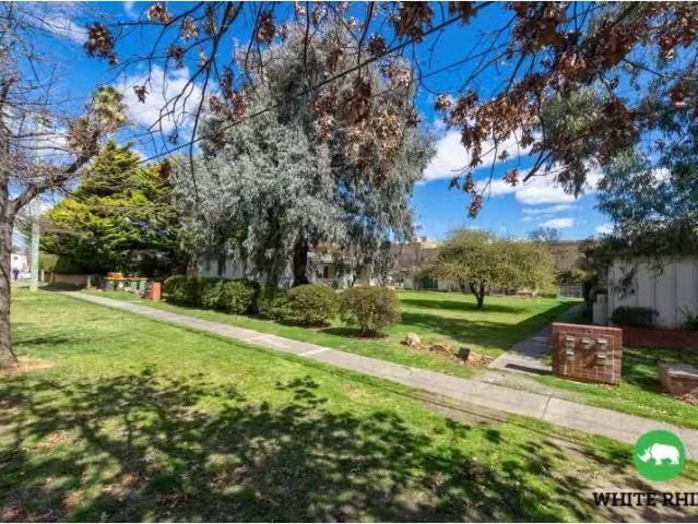 Charming 4/73 75 Collett Street, Queanbeyan Apartment for rent.