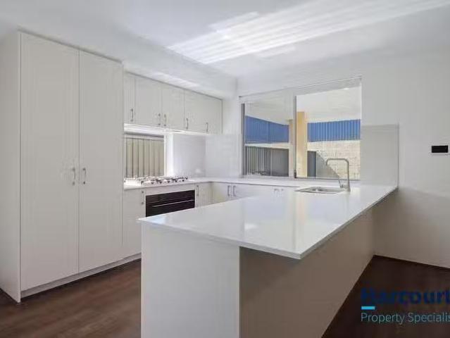 Cheap 47 Malacca Way, Mindarie, WA 6030