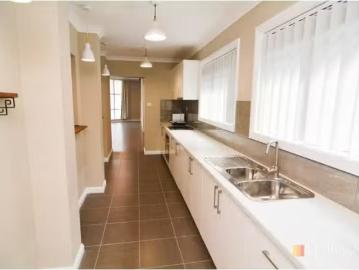 Unique 47 Laurence Street, Lithgow House for rent Listed by L.