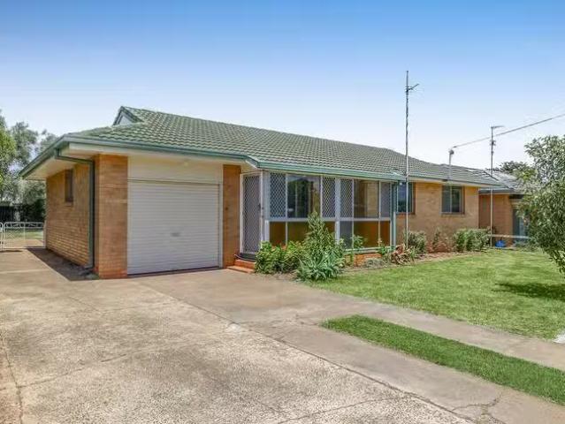 Just in! 482 Stenner Street, Darling Heights, QLD 4350