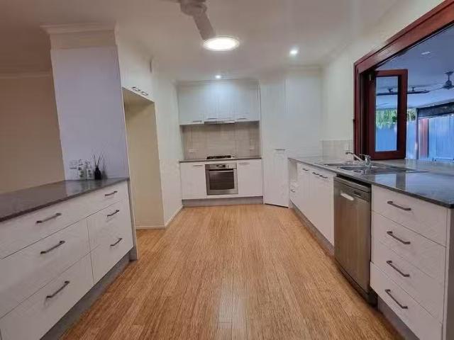 Rental! 48 Cupania Street, Mudjimba, QLD 4564