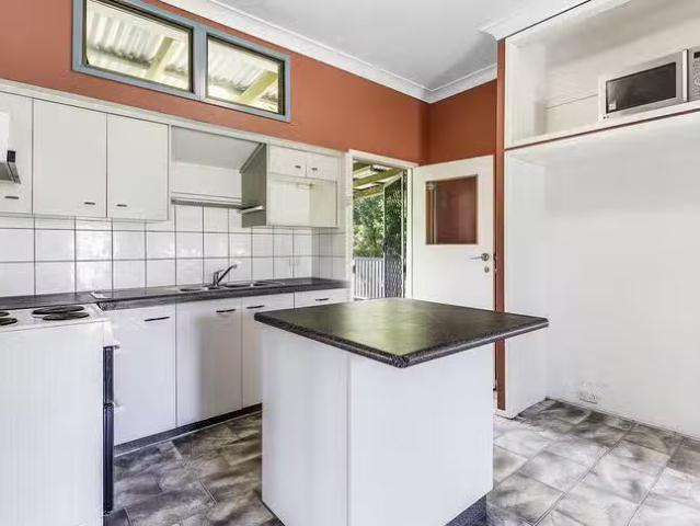 New 48 Seaview Street, Brighton, QLD 4017