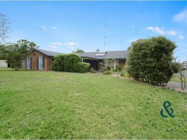 Nice 48 Silver Wattle Drive, Medowie House for rent Listed by.