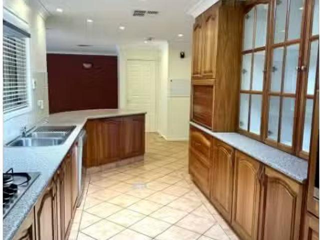 New 48 Woodhill Link, Jerrabomberra House for rent Listed by.