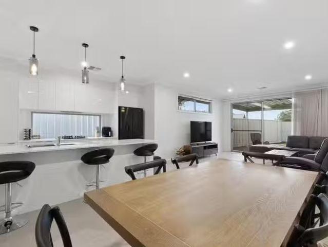 Charming 48B Johnstone Road, Oaklands Park, SA 5046